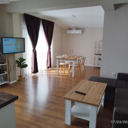 קרלובו Luxury Suite 2 מראה חיצוני תמונה